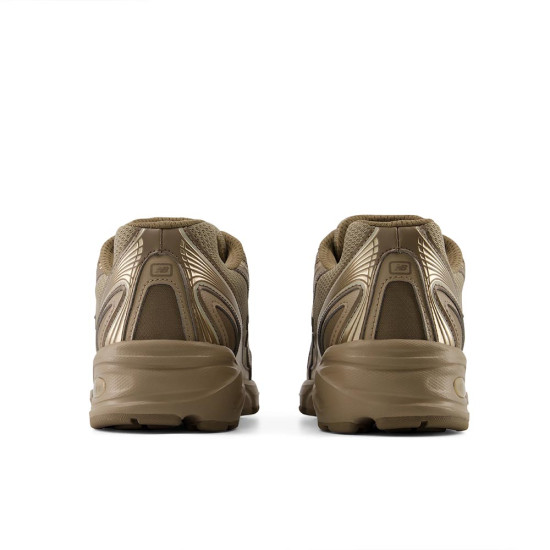 New Balance 740
